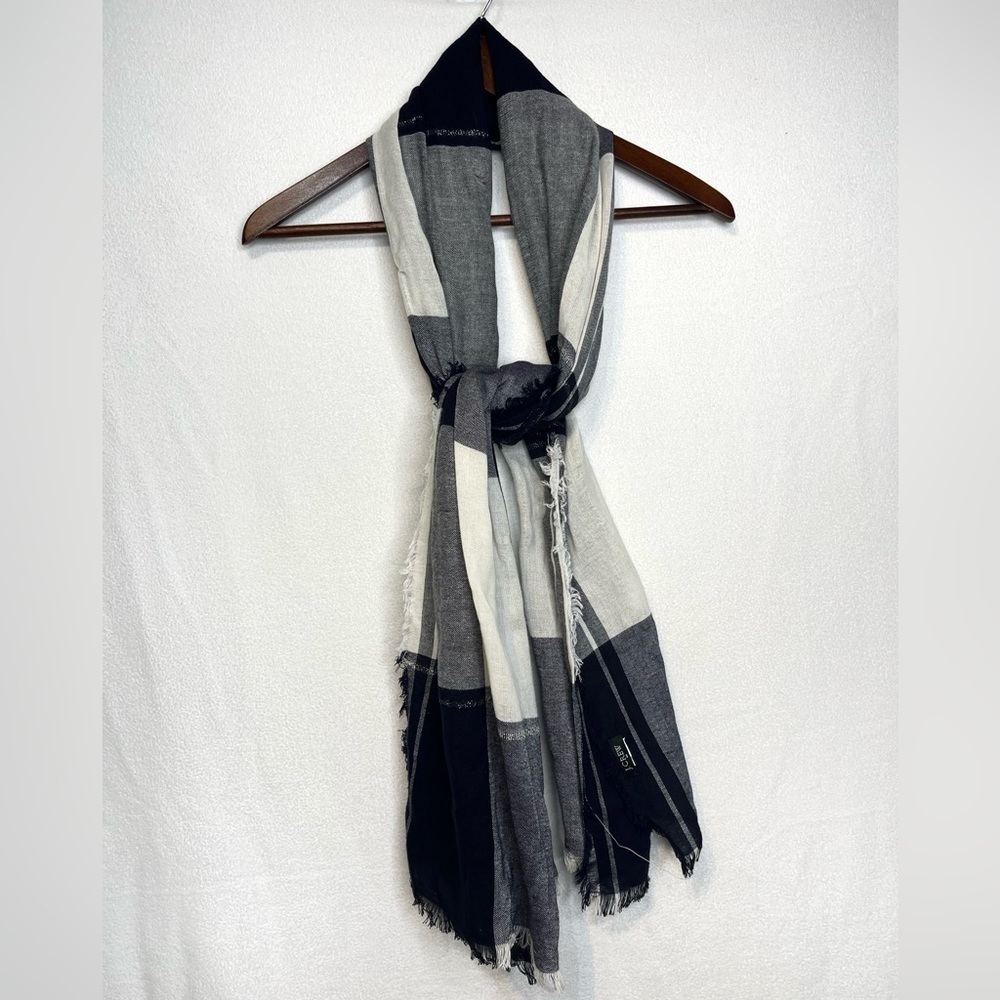 J Crew Navy/Cream Plaid Scarf